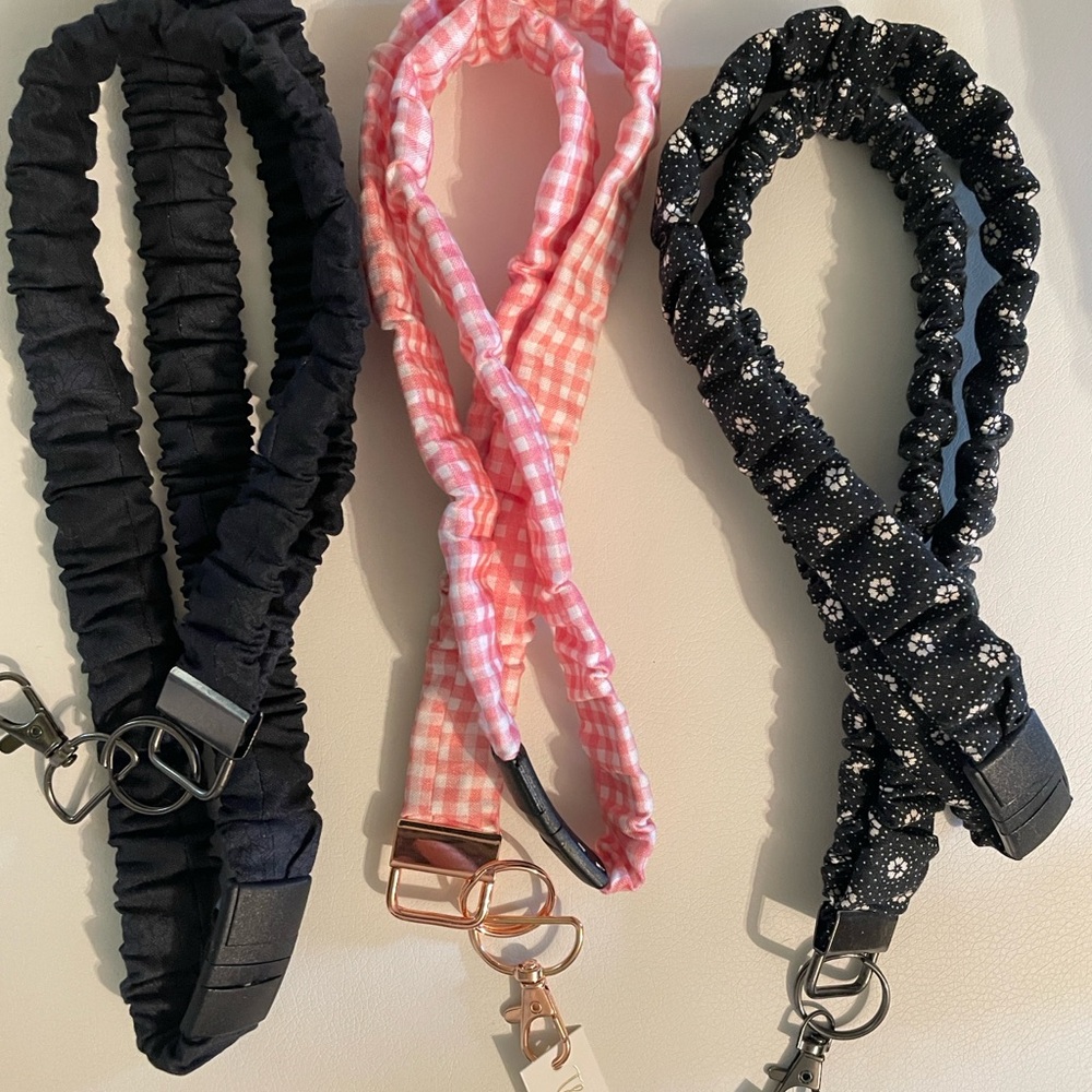 Breakaway Regular Length Lanyards (message me your color and pattern)